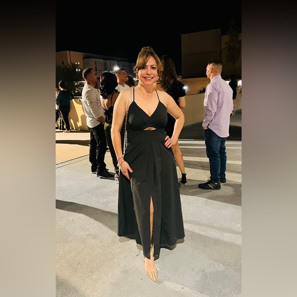 “OFFERS ACCEPTED” - Picture 7 of 15